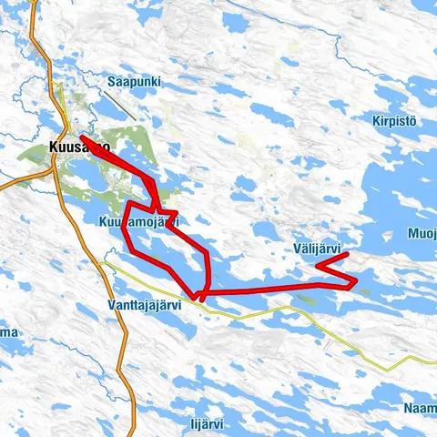 Ruta de remo en el lago Kuusamo