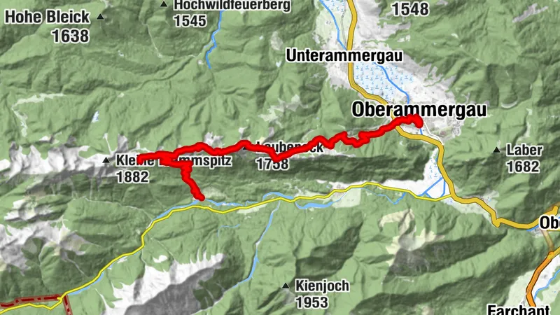 Excursión de montaña - travesía de cresta en el coto real de caza