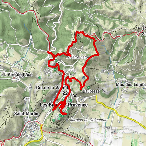 Rundweg bei Les Baux mit spektakulären Aussichtspunkten
