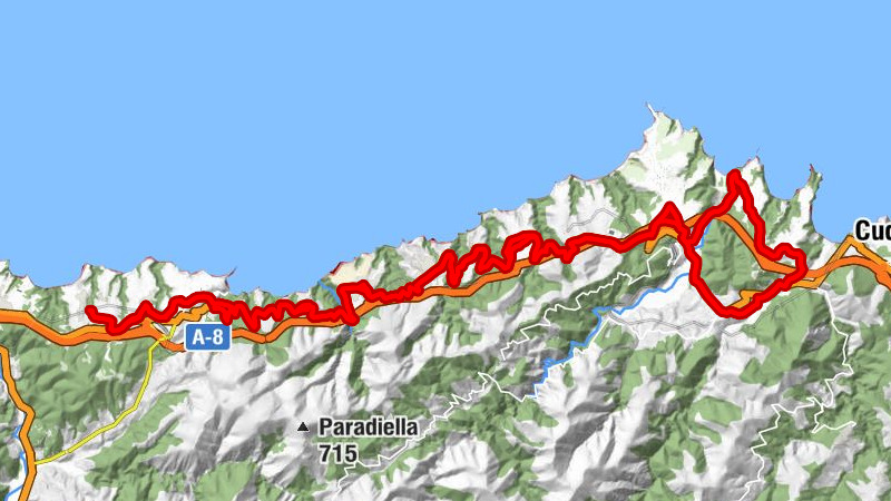 Viḷḷamouros - Cadavéu - Iglesia de Santiago Apóstol - Santa Maria